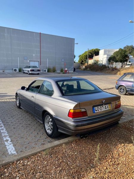 BMW E60 • 1992 • 280,000 km 2