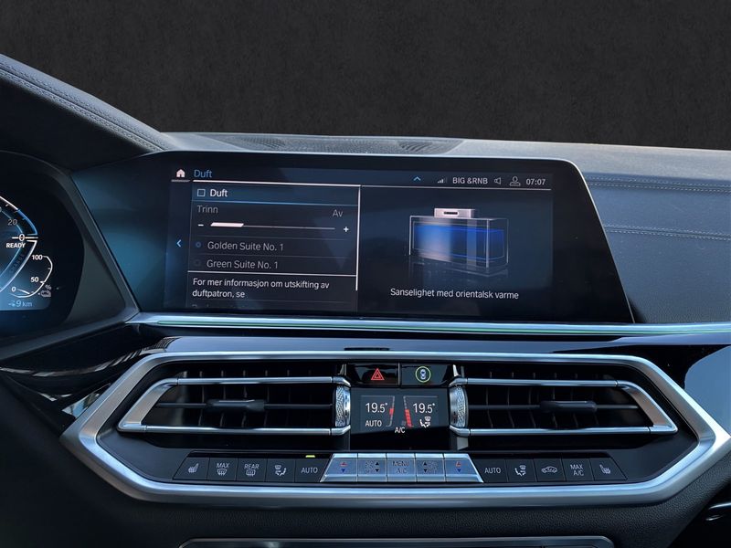 BMW X5 • 2019 • 20,900 km 15