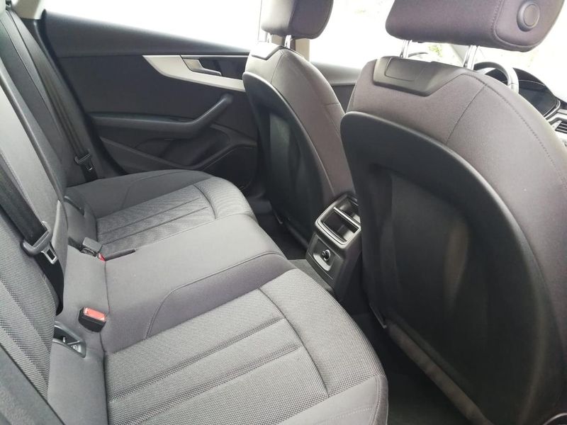 Audi A5 • 2018 • 118,000 km 10