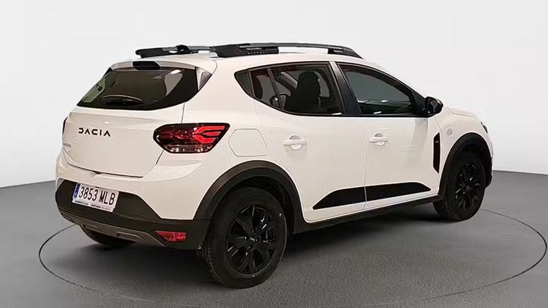 Dacia Sandero • 2023 • 1,576 km 3