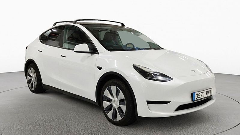 Tesla Model Y • 2022 • 36,413 km 7