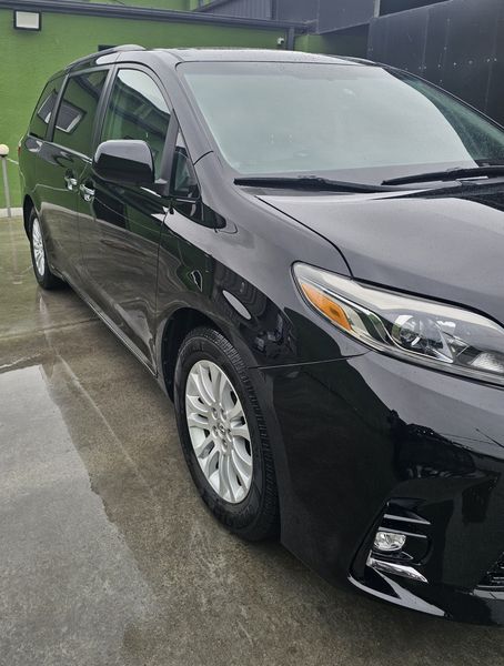 Toyota Sienna • 2015 • 71,123 mi 12