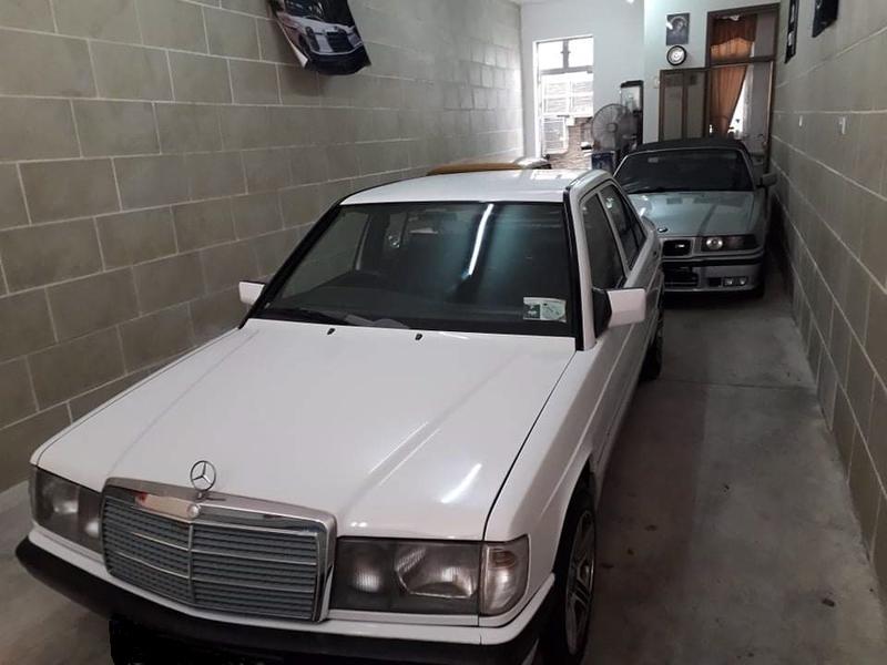 Mercedes-Benz 190 E • 1988 • 138,309 km 1