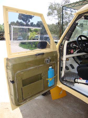 Land Rover Defender • 2003 • 100 km 12