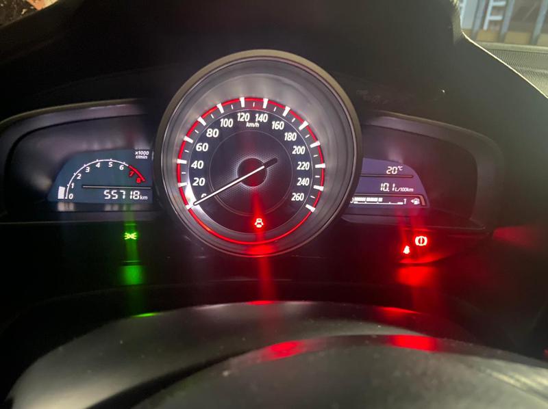 Mazda 3 • 2017 • 56,000 km 3