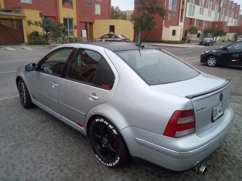 Volkswagen Bora • 2004 • 179,000 km 3