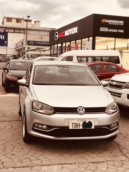 Volkswagen  • 2018 • 47,000 km 3