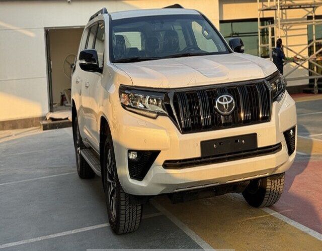 Toyota Land Cruiser • 2023 • 25,456 km 1