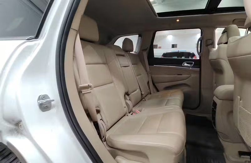 Jeep Grand Cherokee • 2019 • 80,664 km 10