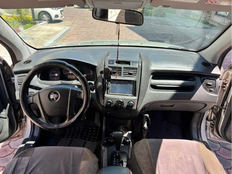 Kia Sportage • 2015 • 180,800 km 16