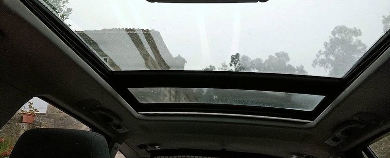 BMW 3 Series • 2009 • 227,000 km 4