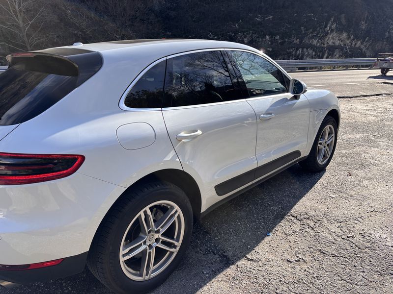 Porsche Macan • 2016 • 295,000 km 5