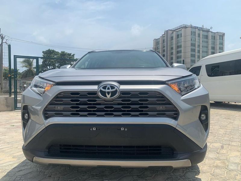 Toyota RAV4 • 2024 • 3,000 km 1