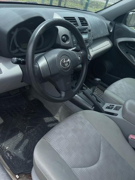 Toyota RAV4 • 2010 • 34 km 3