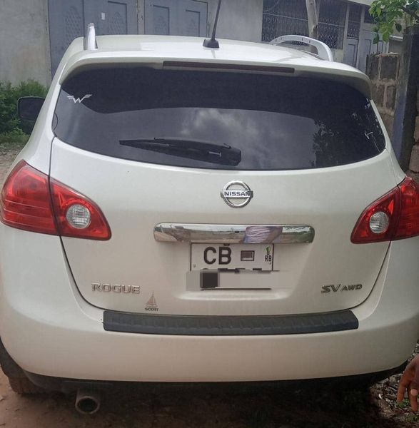 Nissan Rogue • 2011 • 173,000 km 2