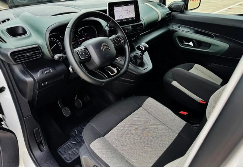 Citroën Berlingo • 2020 • 24,000 km 2