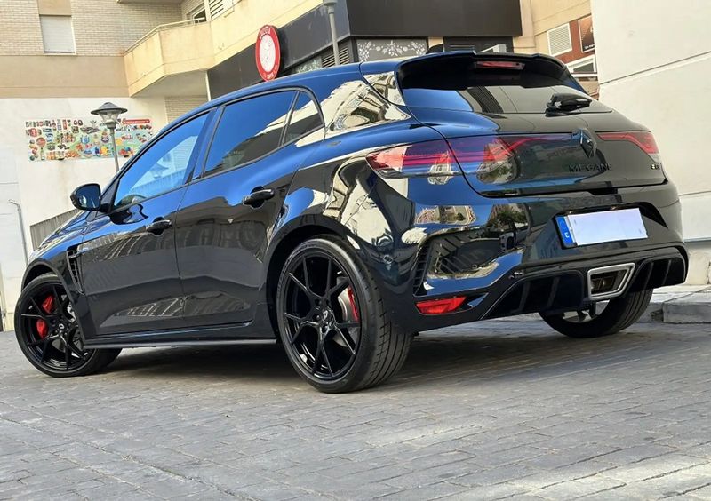 Renault Mégane Coupé • 2023 • 19,800 km 7