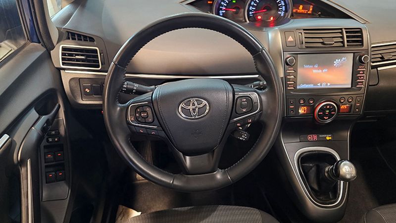 Toyota Verso • 2017 • 83,973 km 8