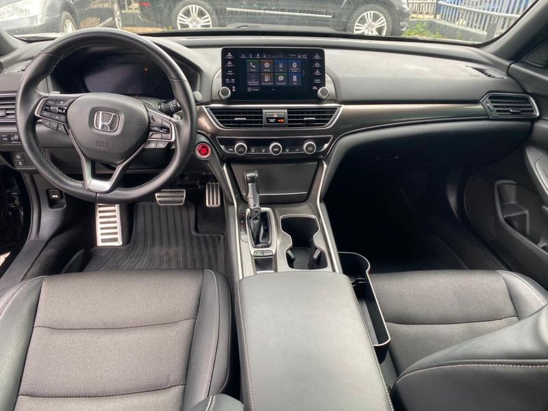 Honda Accord • 2018 • 21 km 2