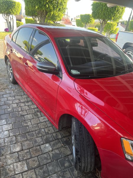 Volkswagen Jetta • 2016 • 77,000 km 2