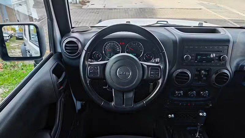 Jeep Wrangler • 2018 • 96,687 km 8