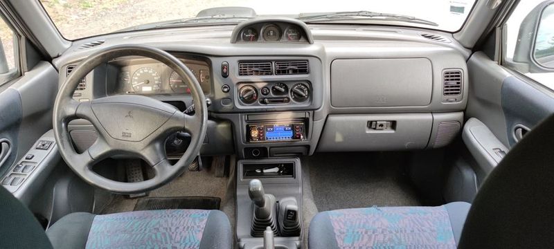 Mitsubishi Pajero • 1999 • 316,000 km 4
