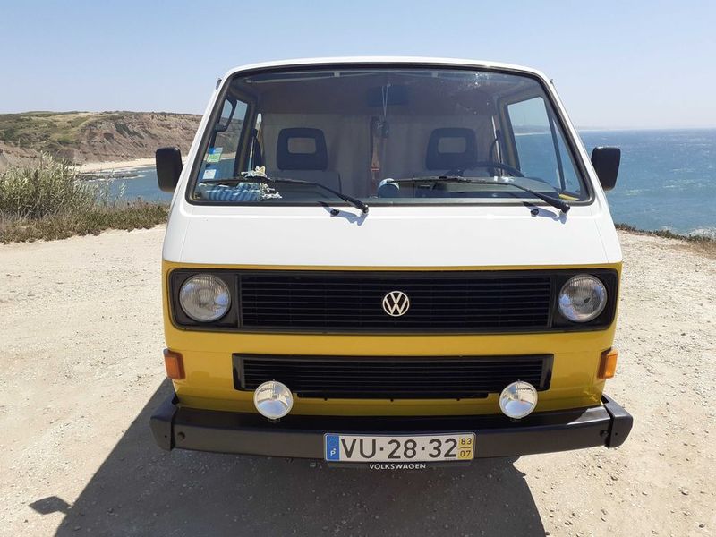 Volkswagen T4 • 1983 • 200,000 km 1