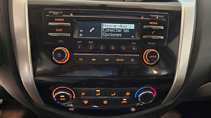 Nissan Navara • 2018 • 69,808 km 7