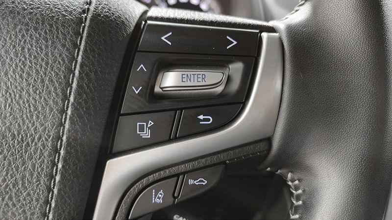 Toyota Land Cruiser • 2022 • 21,400 km 15