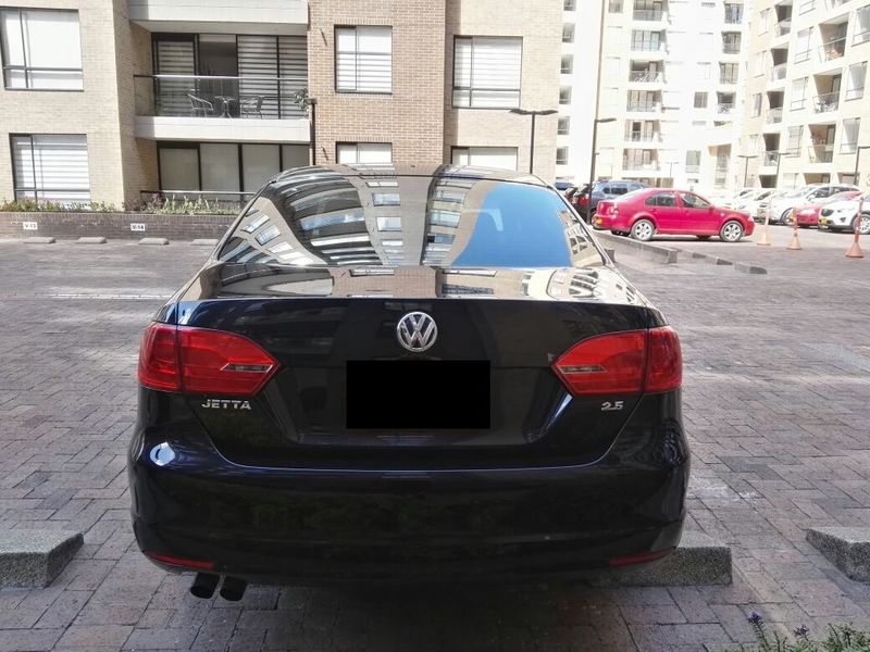 Volkswagen Jetta • 2012 • 145,000 km 2