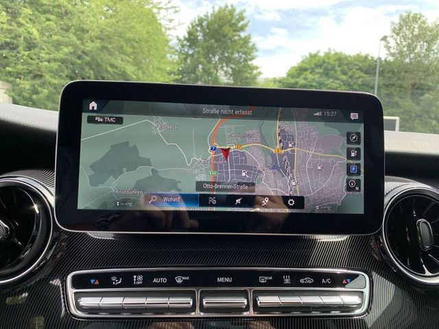 Mercedes-Benz E • 2021 • 22,600 km 11
