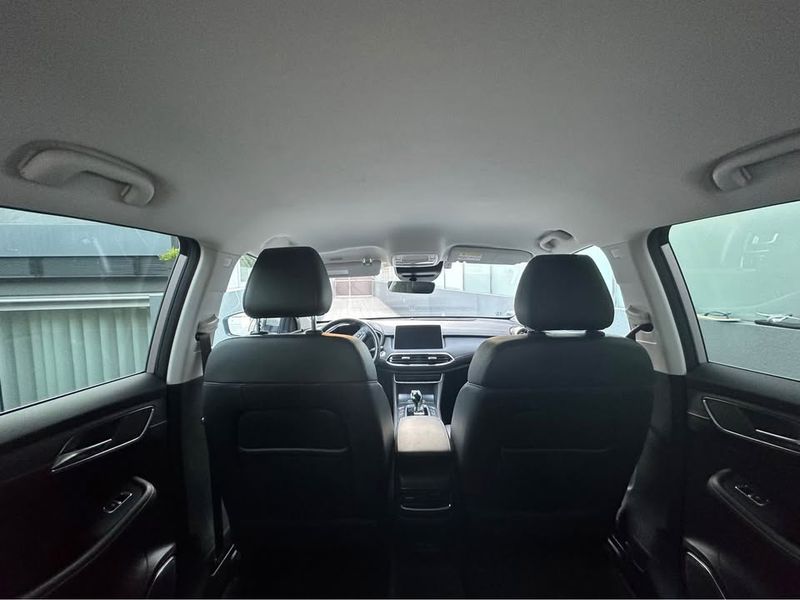 Isuzu D-MAX • 2022 • 27,000 km 3