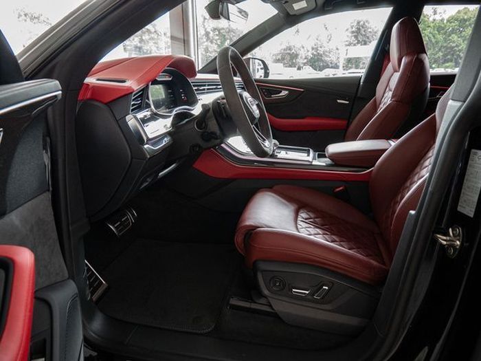 Audi SQ8 • 2021 • 88,000 km 10