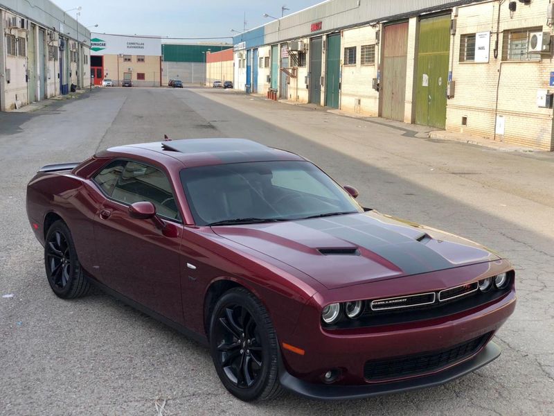 Dodge Challenger • 2017 • 127,000 km 1