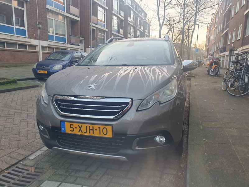 Peugeot 2008 • 2014 • 63,600 km 1