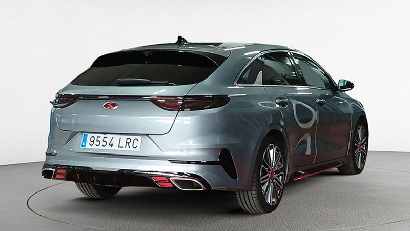 Kia Pro Cee`d • 2021 • 45,640 km 4