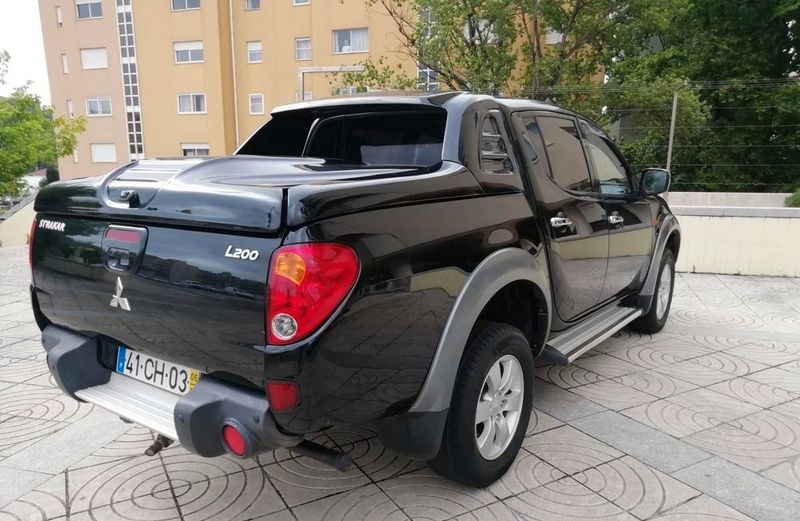 Mitsubishi L200 • 2006 • 190,000 km 2