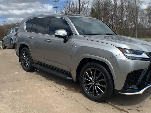 Lexus LX • 2023 • 10,218 km 2