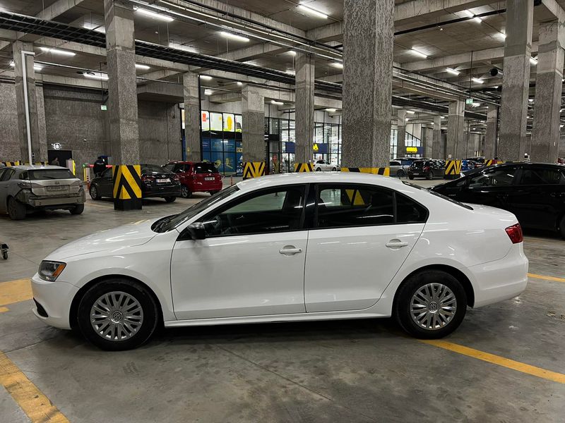Volkswagen Jetta • 2013 • 140,000 km 12