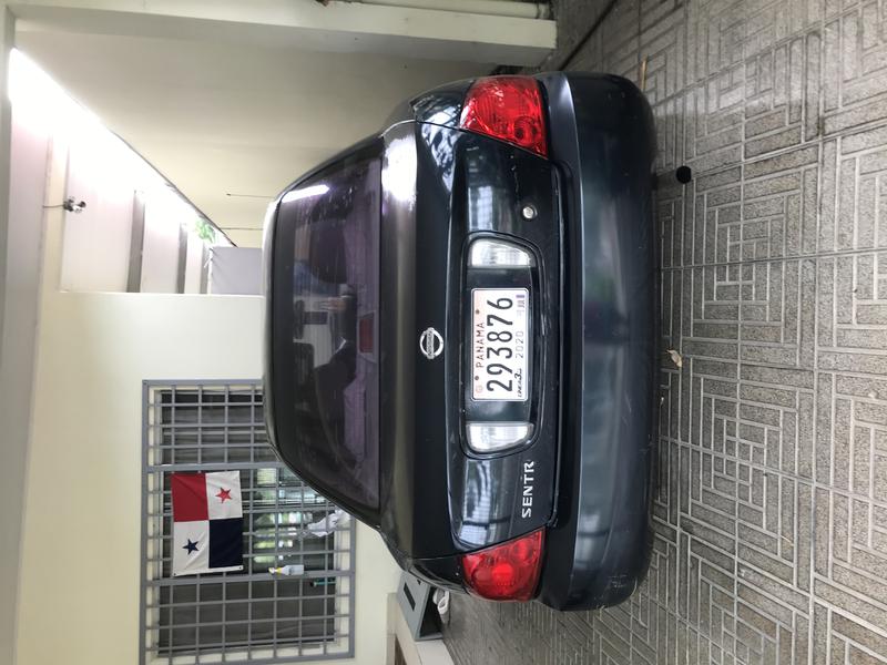 Nissan Sentra • 2004 • 90,353 km 2