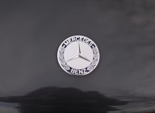 Mercedes-Benz SL • 1993 • 38,000 km 17