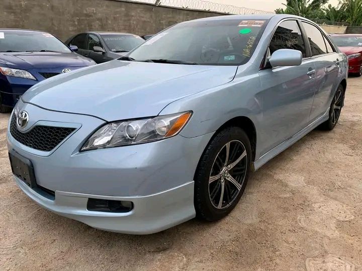 Toyota Camry • 2017 • 50,000 km 1