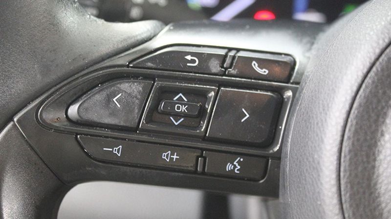 Toyota Yaris • 2022 • 49,095 km 13