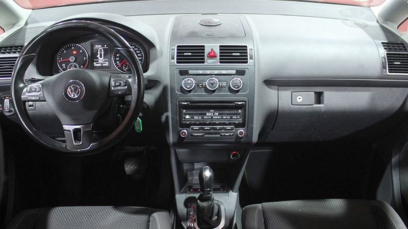 Volkswagen Touran • 2015 • 139,865 km 5