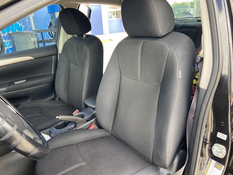 Nissan Sentra • 2014 • 96,000 km 2