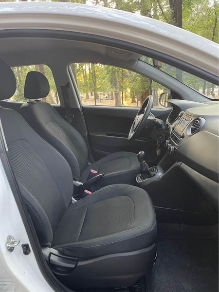 Hyundai i10 • 2018 • 62,000 km 6