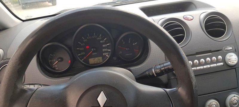 Mitsubishi Colt • 2005 • 299,000 km 4