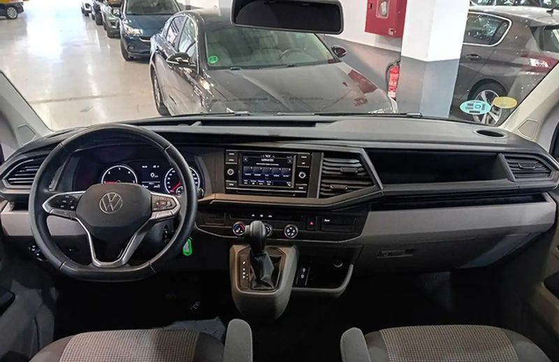 Volkswagen California • 2021 • 30,691 km 5