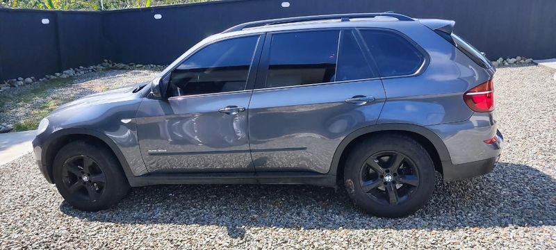 BMW X5 • 2013 • 112,000 km 9