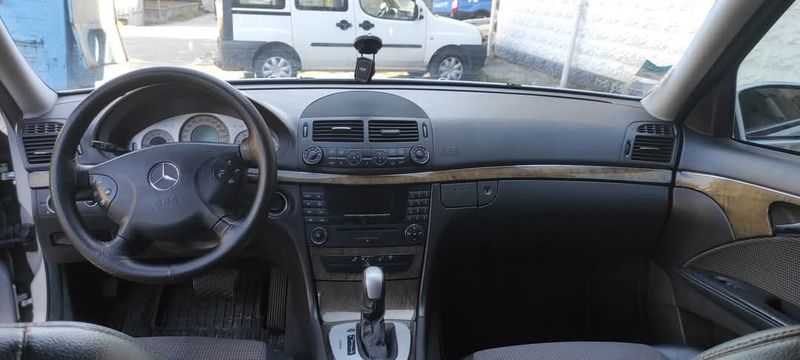 Mercedes-Benz E • 2004 • 567,000 km 5